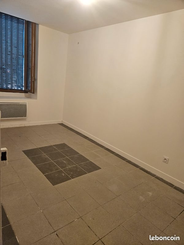 Appartement à louer, 57m², Serrières