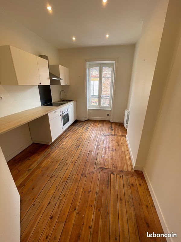 Appartement à louer, 64m², Thizy