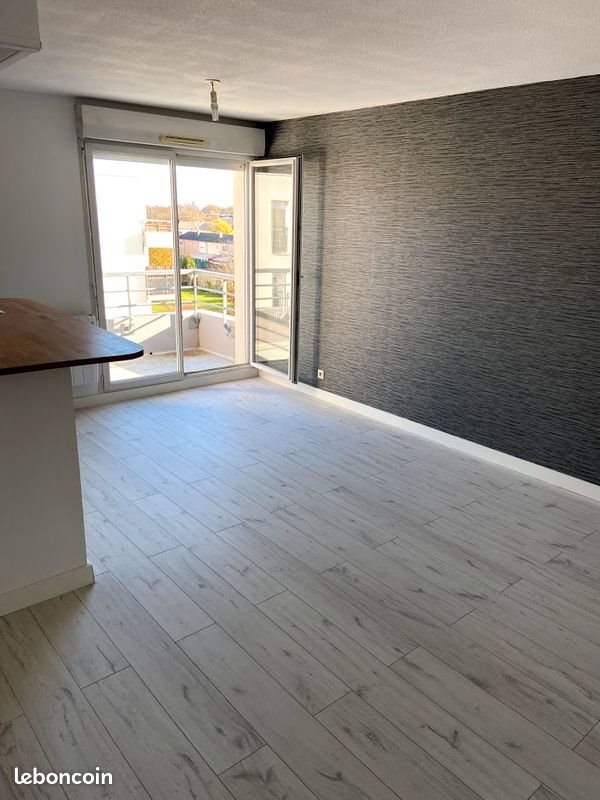 Appartement à louer, 49m², Allonnes