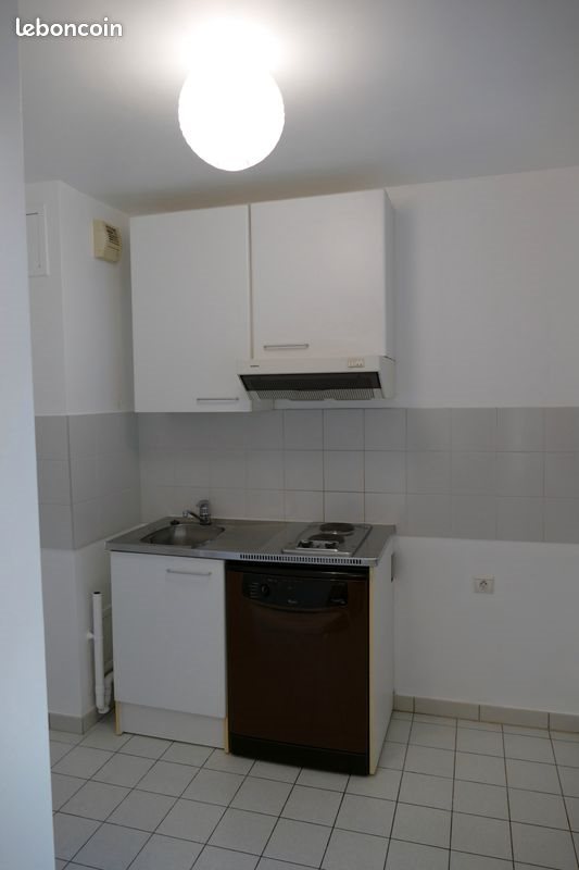 Appartement à louer, 31m², Courbevoie