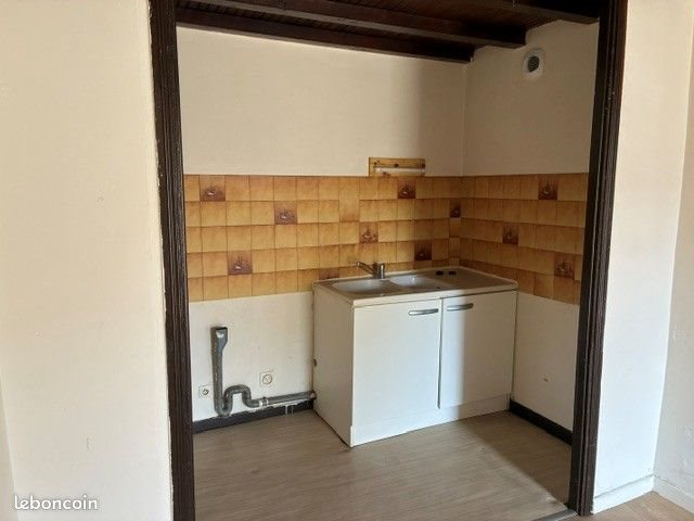Appartement à louer, 41m², Courpière