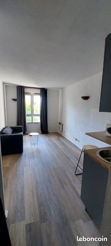 Appartement à louer, 18m², Cergy