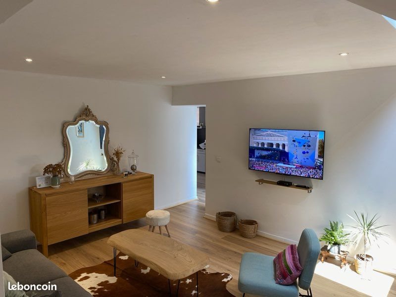 Appartement à louer, 72m², Vico