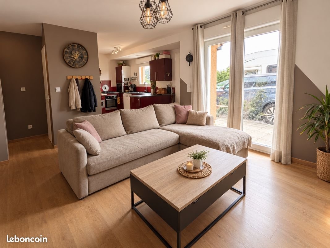 Maison à louer, 94m², Lanmérin