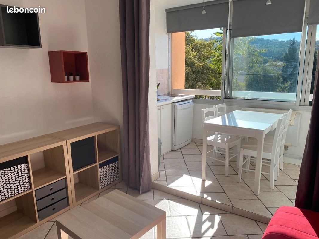 Appartement à louer, 23m², Sanary-sur-Mer