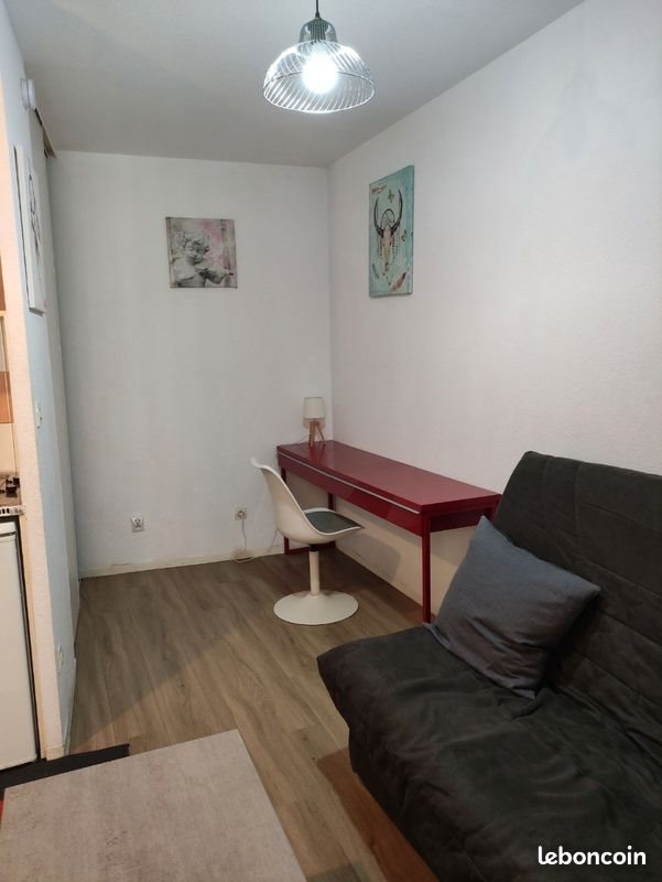 Appartement à louer, 21m², Nîmes