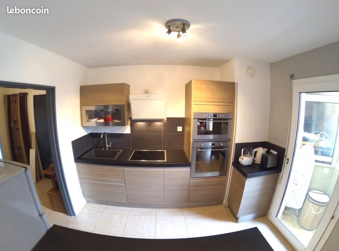 Appartement à louer, 70m², Marseille 8ème