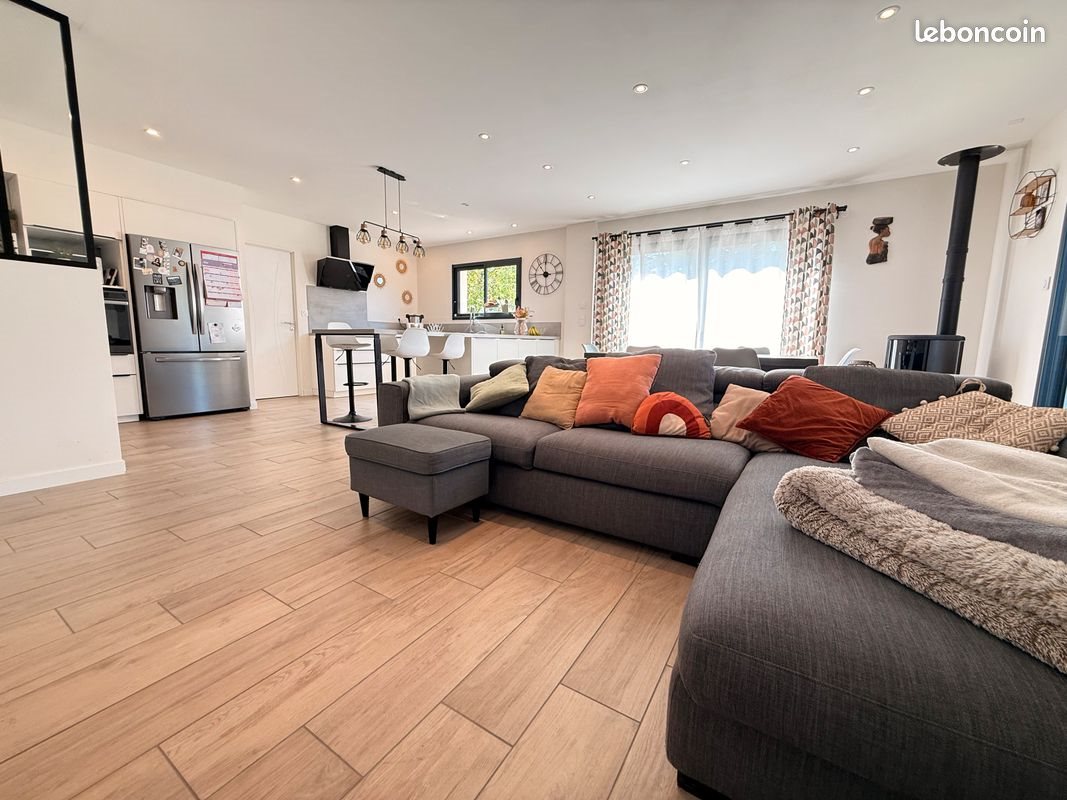 Maison à louer, 145m², Villeneuve-Tolosane