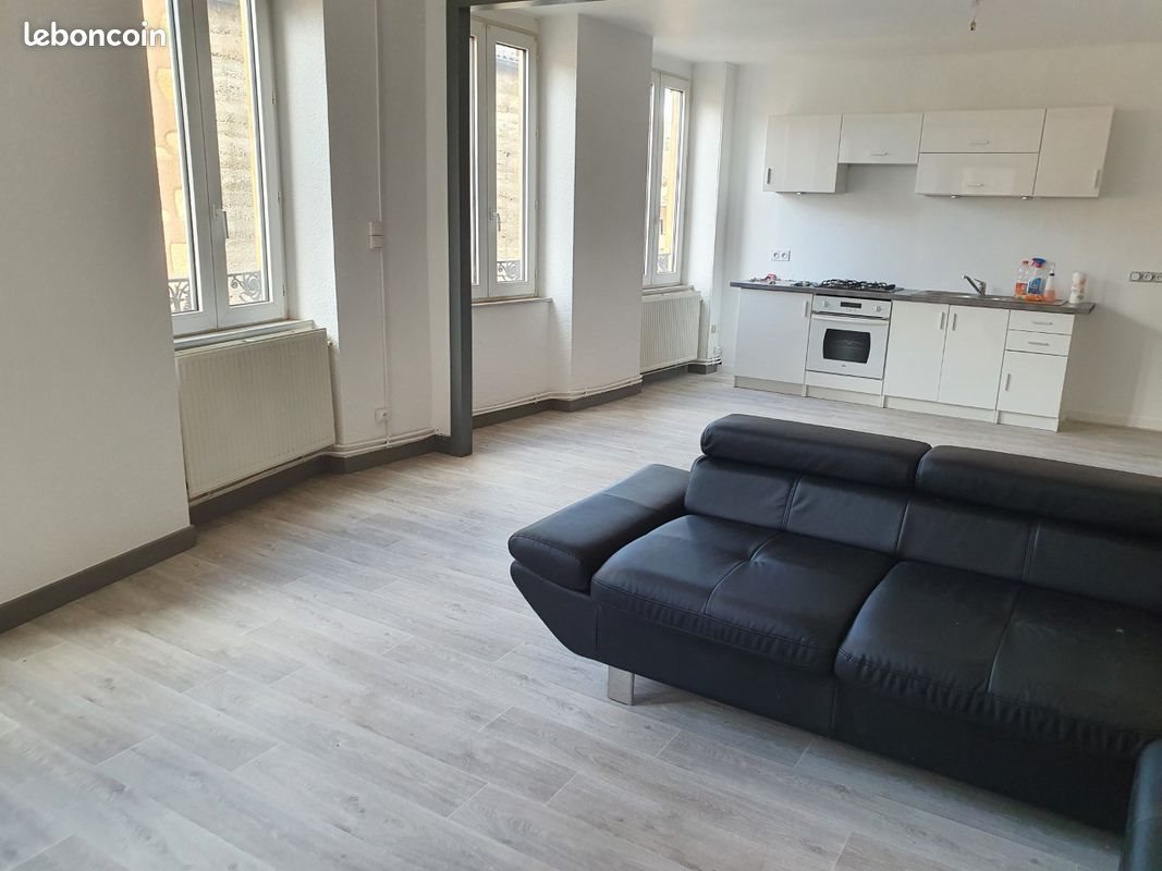 Appartement à louer, 100m², Charlieu