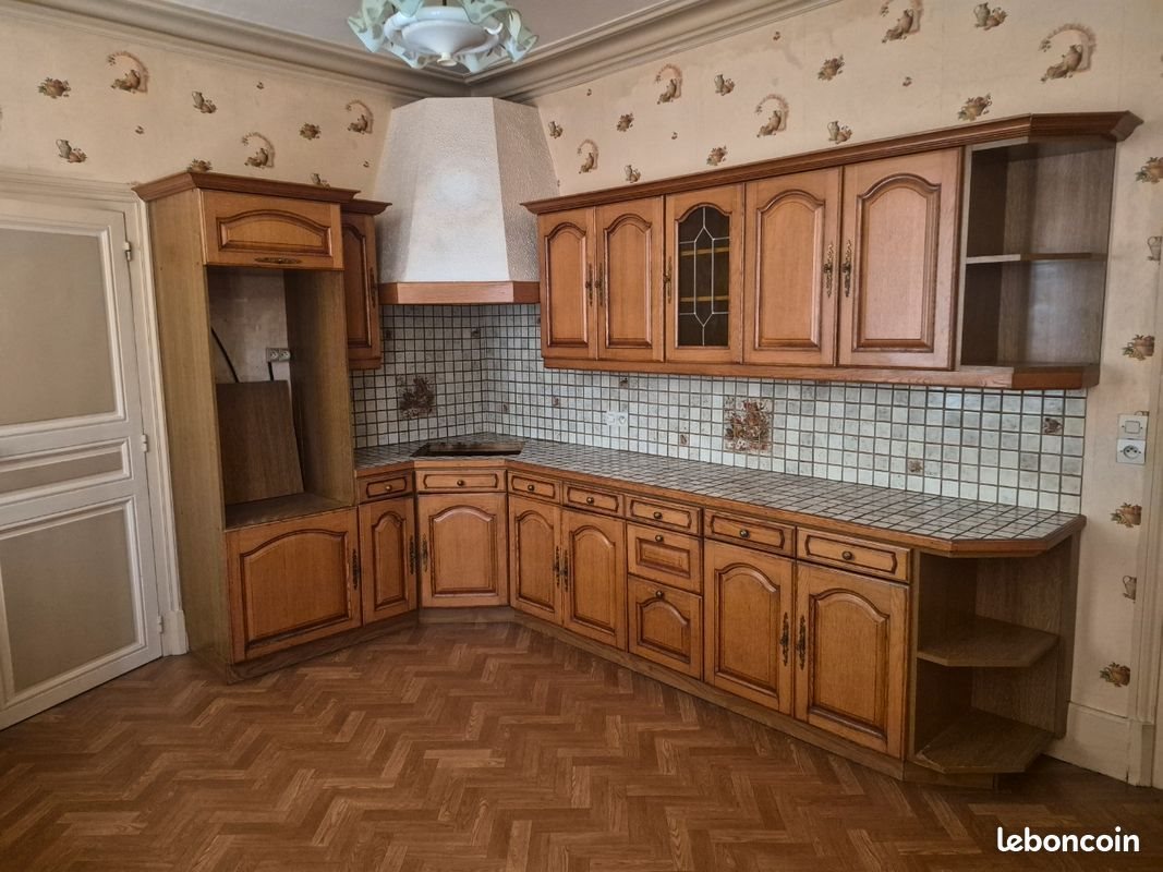 Appartement à louer, 120m², Prémery