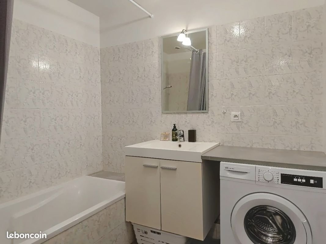 Appartement à louer, 45m², Rochefort-du-Gard