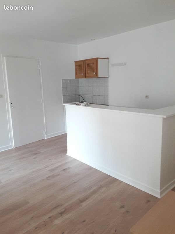 Appartement à louer, 30m², Aurillac