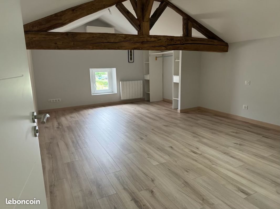 Maison à louer, 130m², Sainte-Colombe-en-Bruilhois