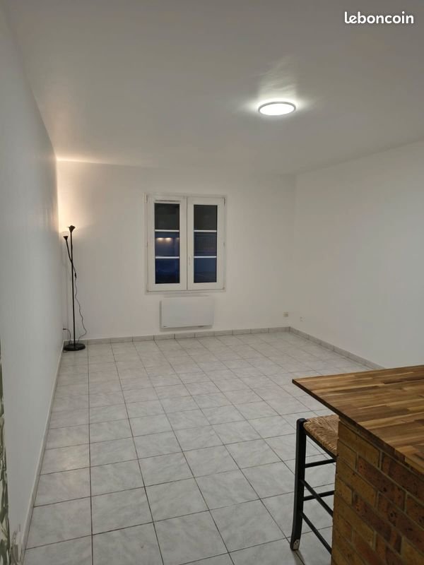 Appartement à louer, 30m², Etréchy