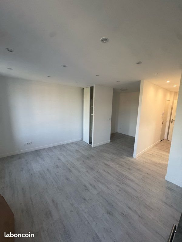 Appartement à louer, 27m², La Valette-du-Var