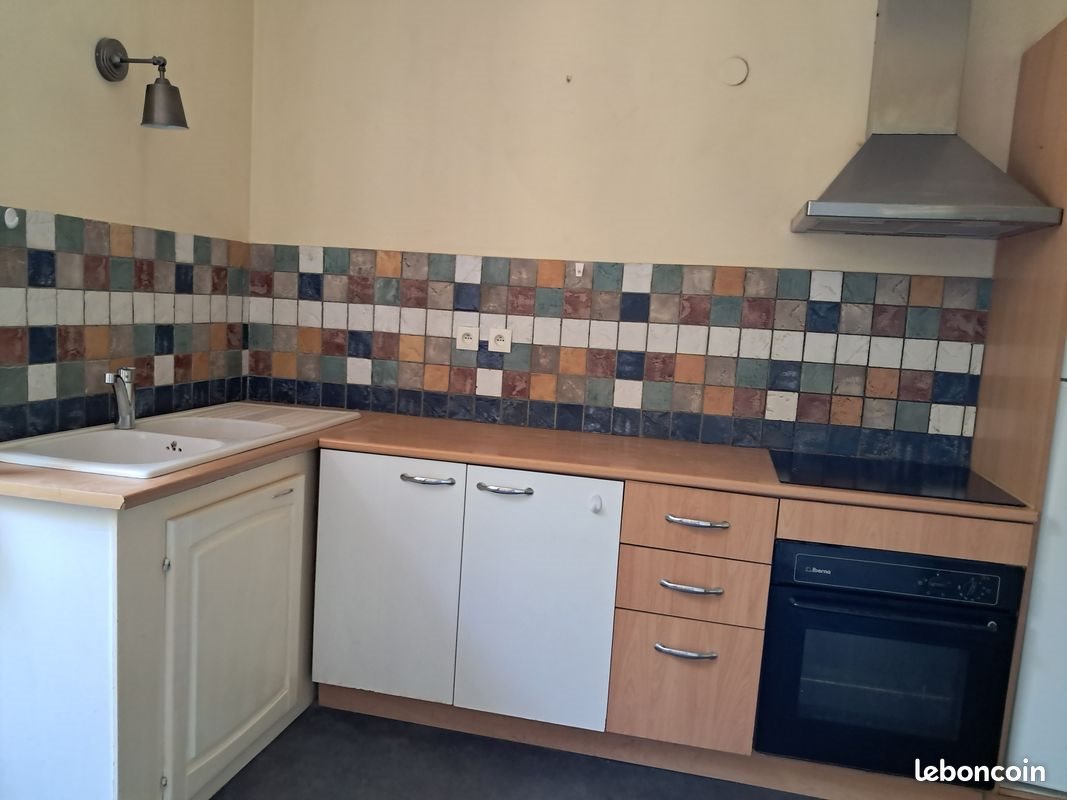 Appartement à louer, 66m², Saint-Sulpice-la-Pointe