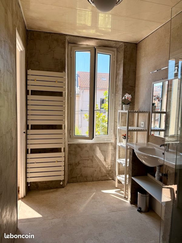 Appartement à louer, 45m², La Seyne-sur-Mer
