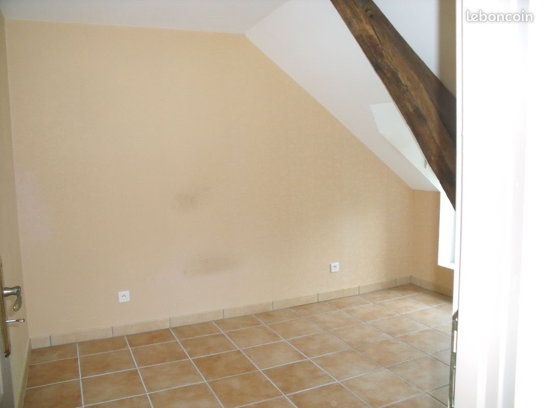 Maison à louer, 79m², Nevoy