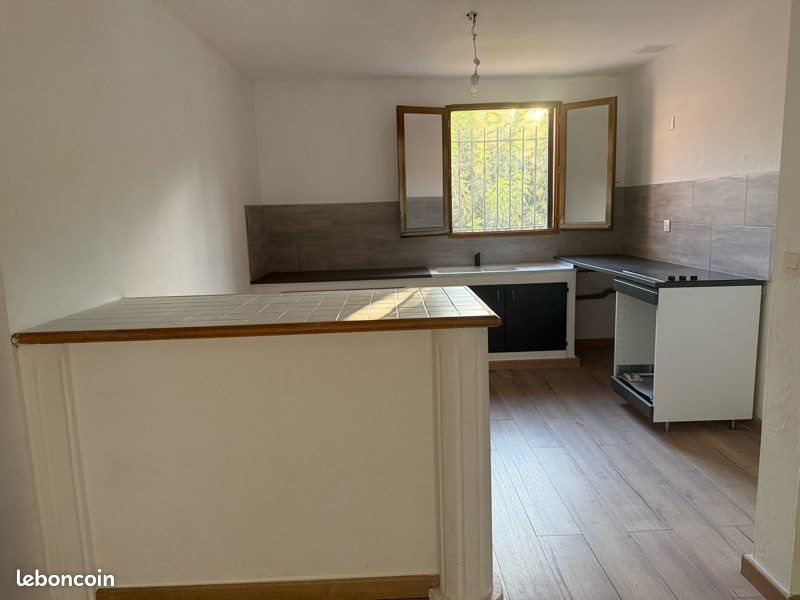 Appartement à louer, 60m², L'Isle-sur-la-Sorgue