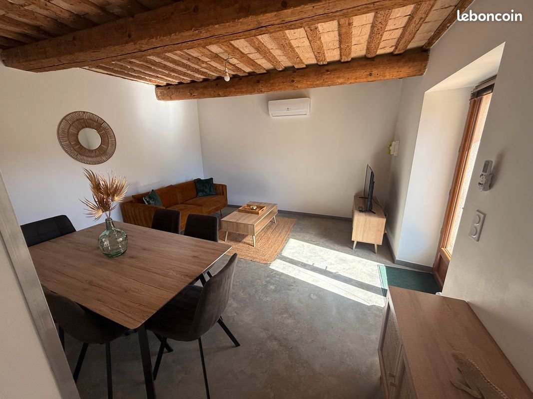 Appartement à louer, 70m², Pouzilhac