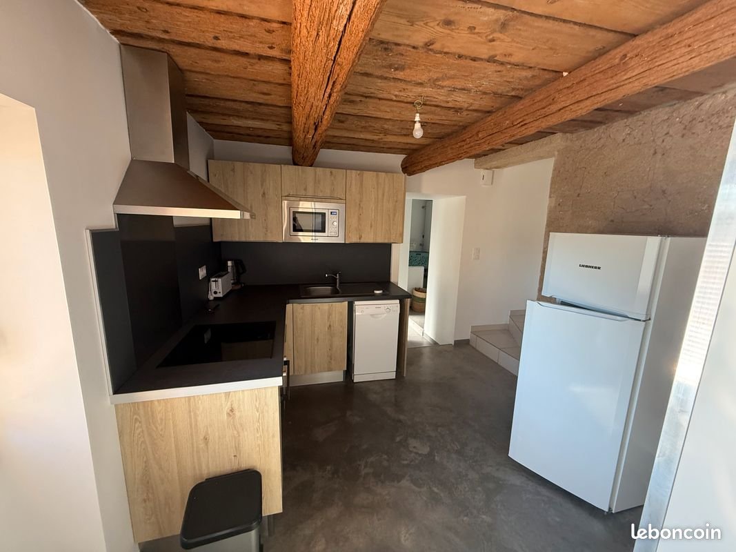 Appartement à louer, 70m², Pouzilhac