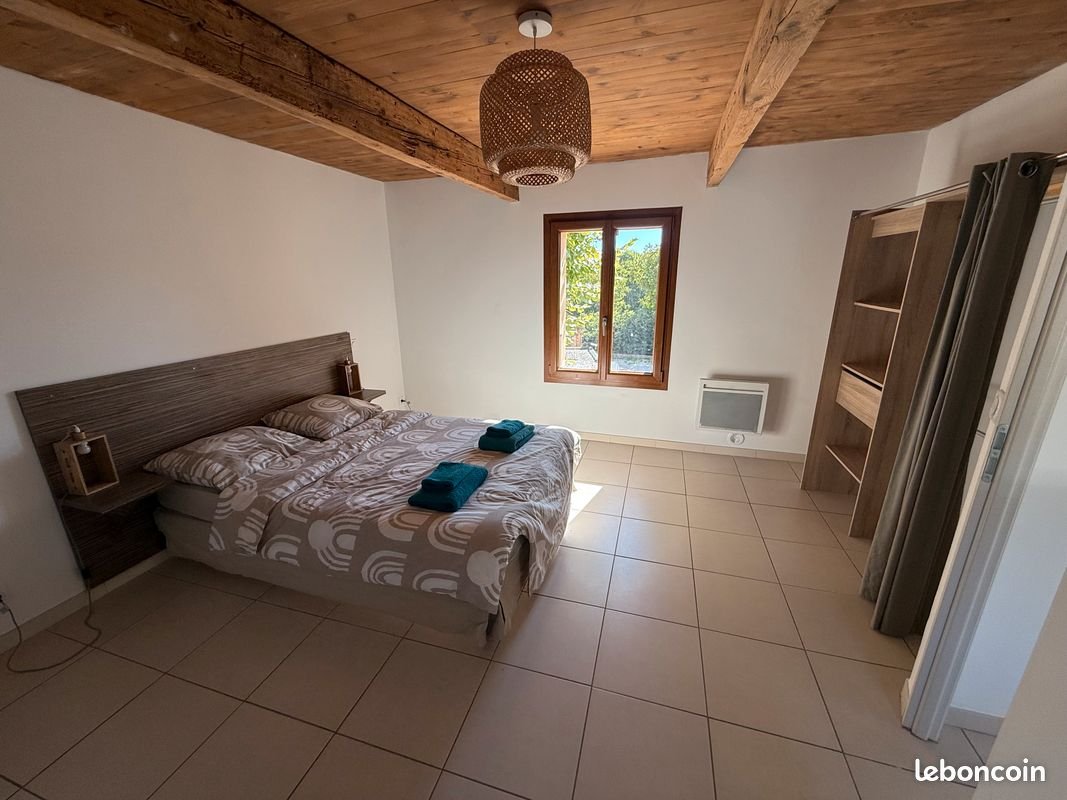 Appartement à louer, 70m², Pouzilhac
