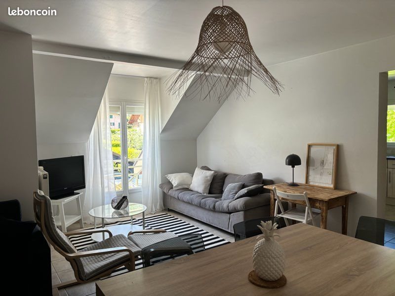 Appartement à louer, 70m², Sévrier