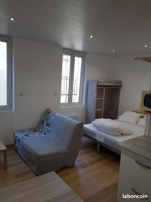 Appartement à louer, 21m², Maurs