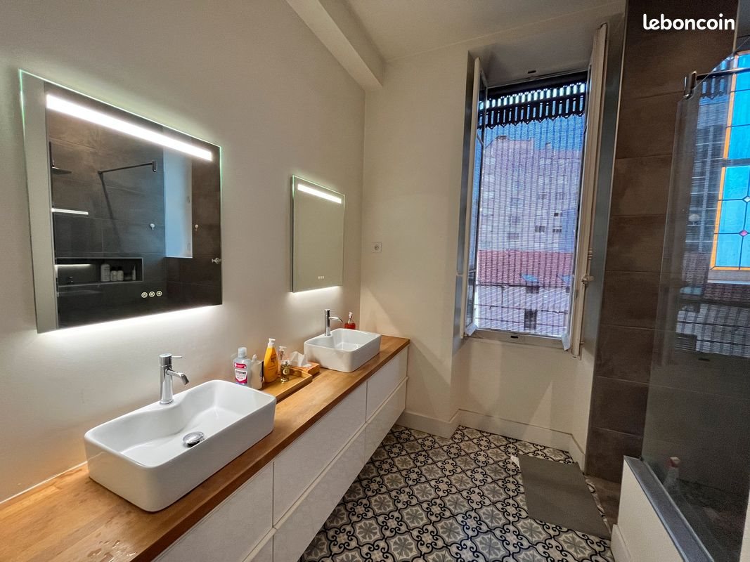 Appartement à louer, 142m², Grenoble