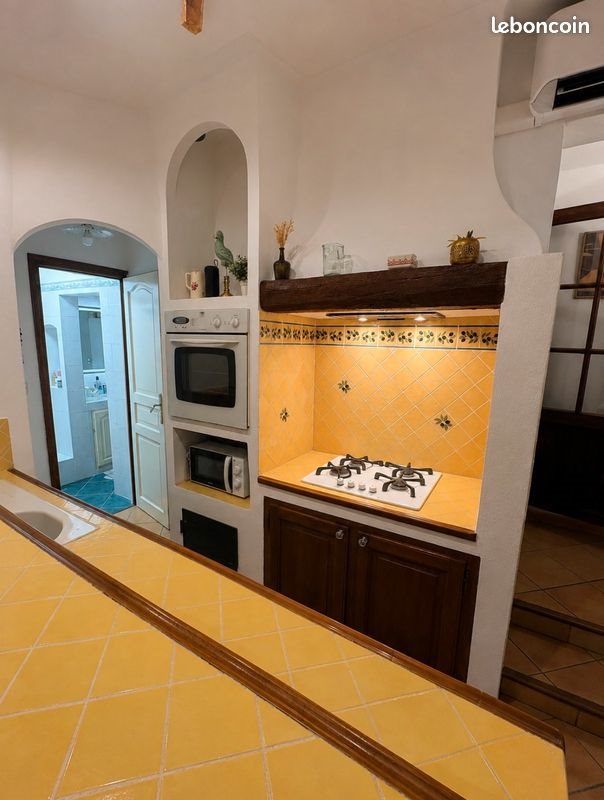 Maison à louer, 82m², Aramon