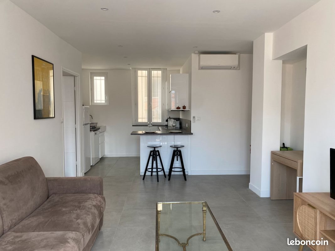 Appartement à louer, 45m², Antibes