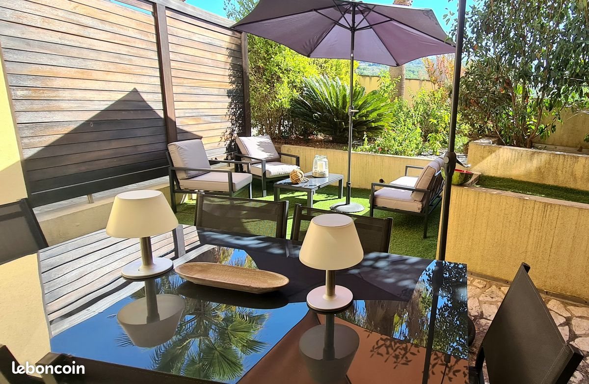 Appartement à louer, 120m², Albitreccia
