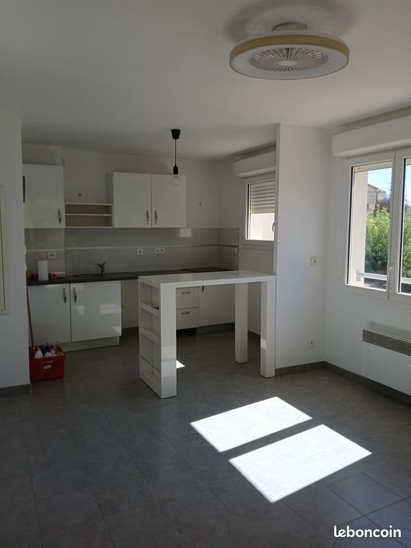 Appartement à louer, 40m², Marseille 13ème