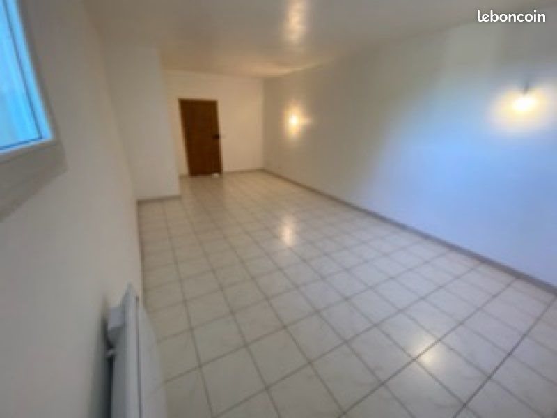 Appartement à louer, 65m², Reillanne