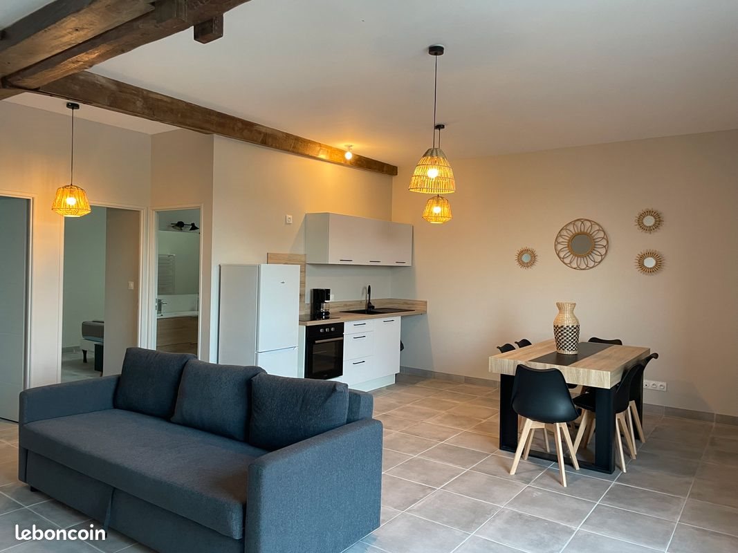 Appartement à louer, 75m², Villemoustaussou