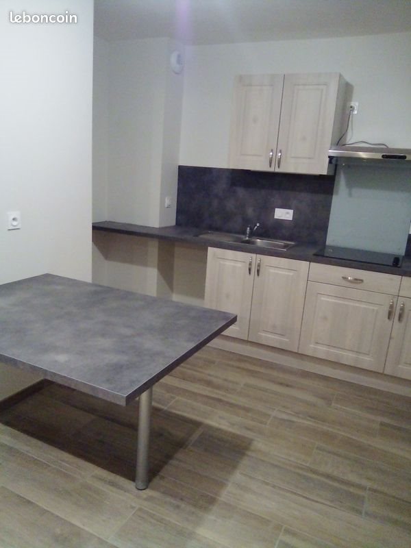 Maison à louer, 76m², Livré-sur-Changeon