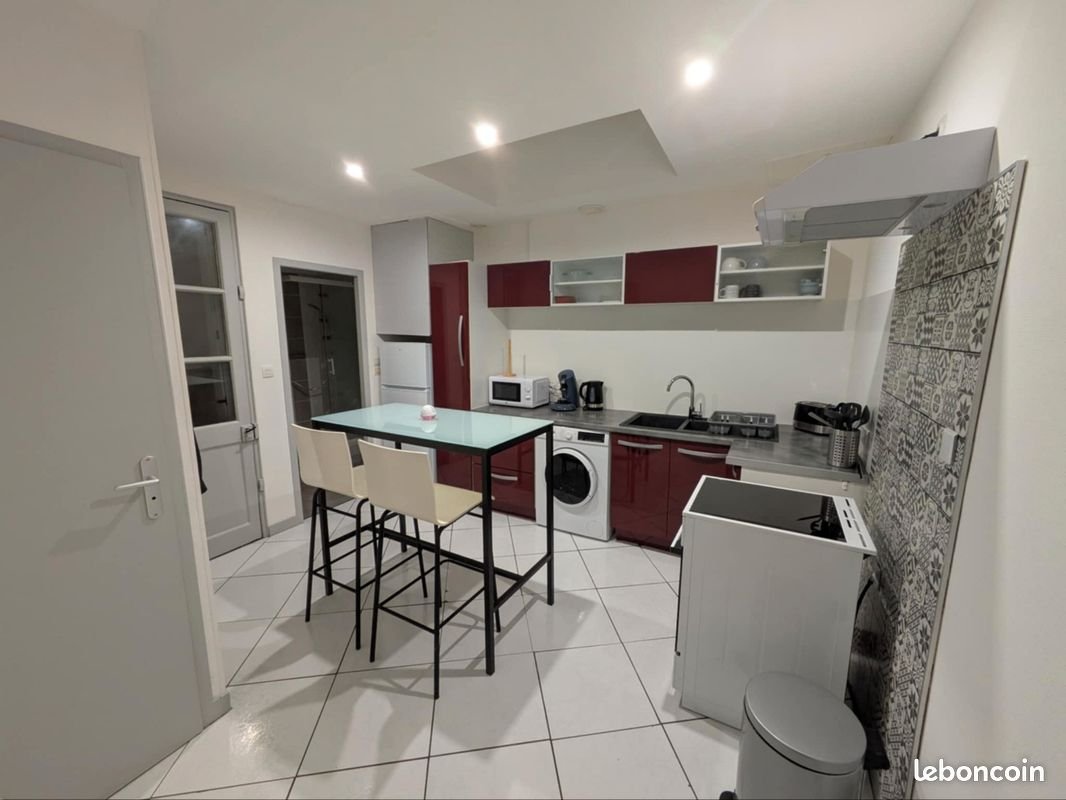 Appartement à louer, 37m², Rochefort
