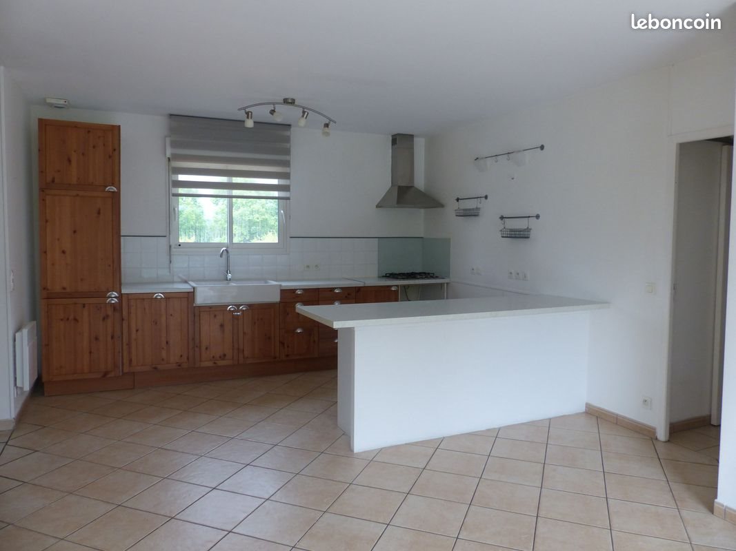 Maison à louer, 120m², Espoey