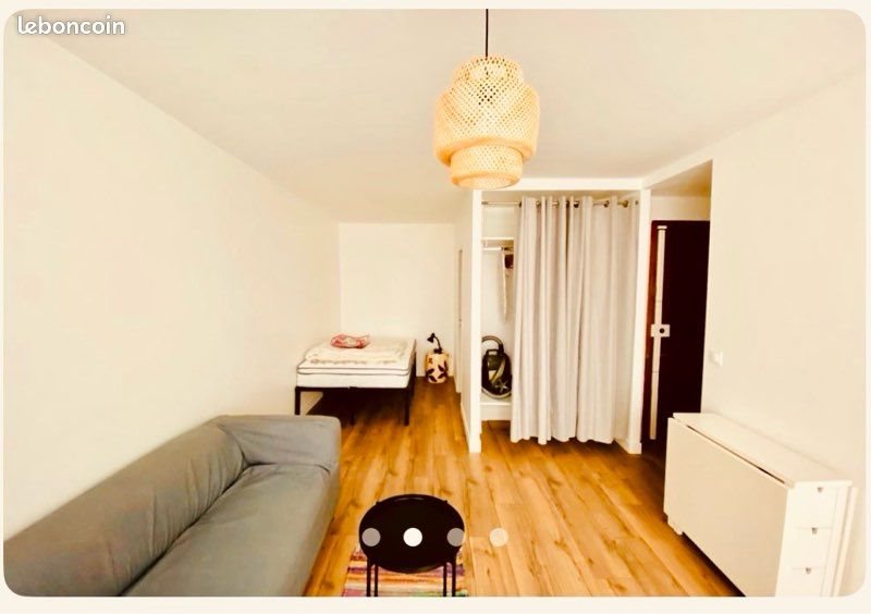 Appartement à louer, 25m², Courbevoie