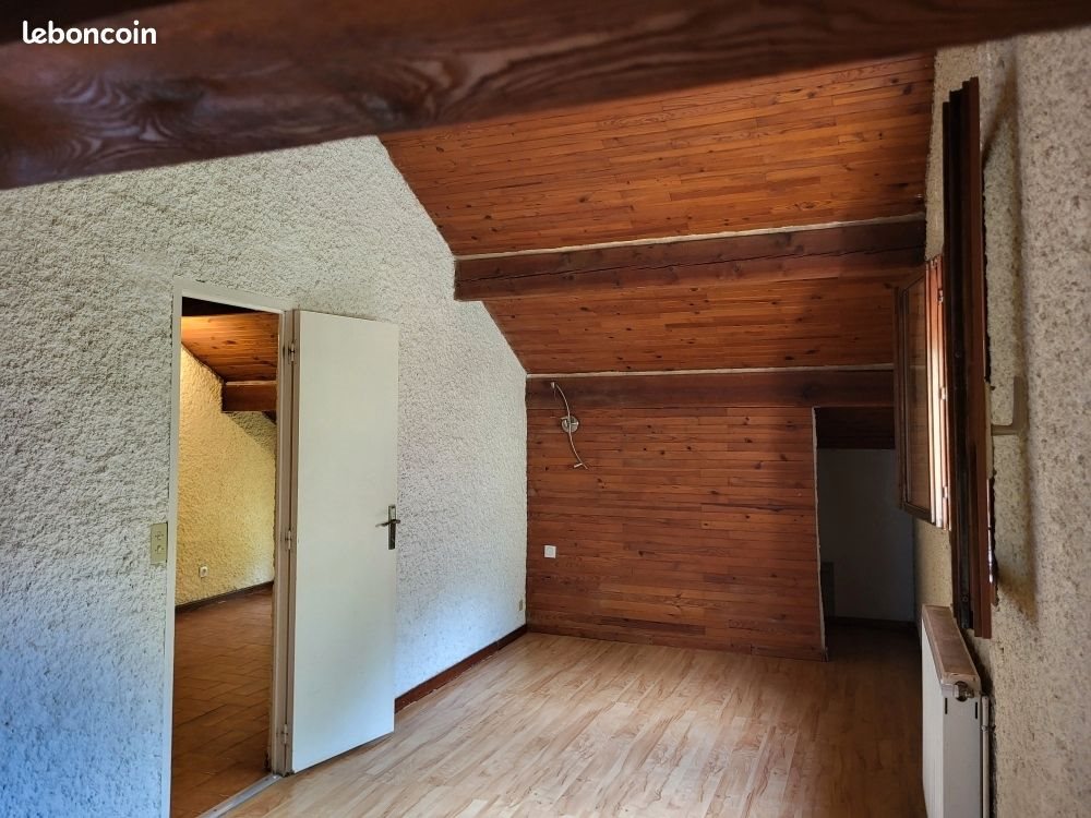 Maison à louer, 90m², Pelleautier