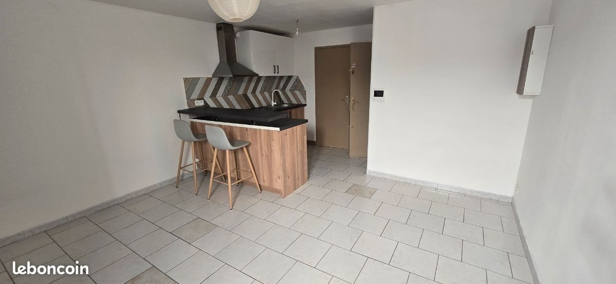 Appartement à louer, 28m², Aubagne