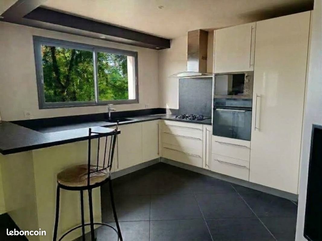 Maison à louer, 115m², Sabres