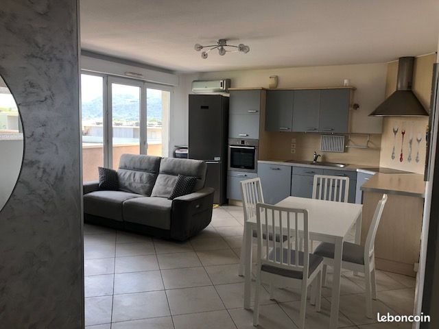 Appartement à louer, 60m², Echirolles
