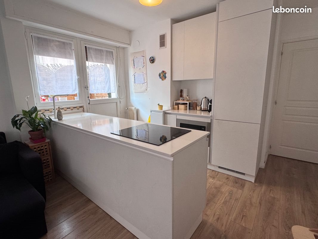 Appartement à louer, 65m², Antibes