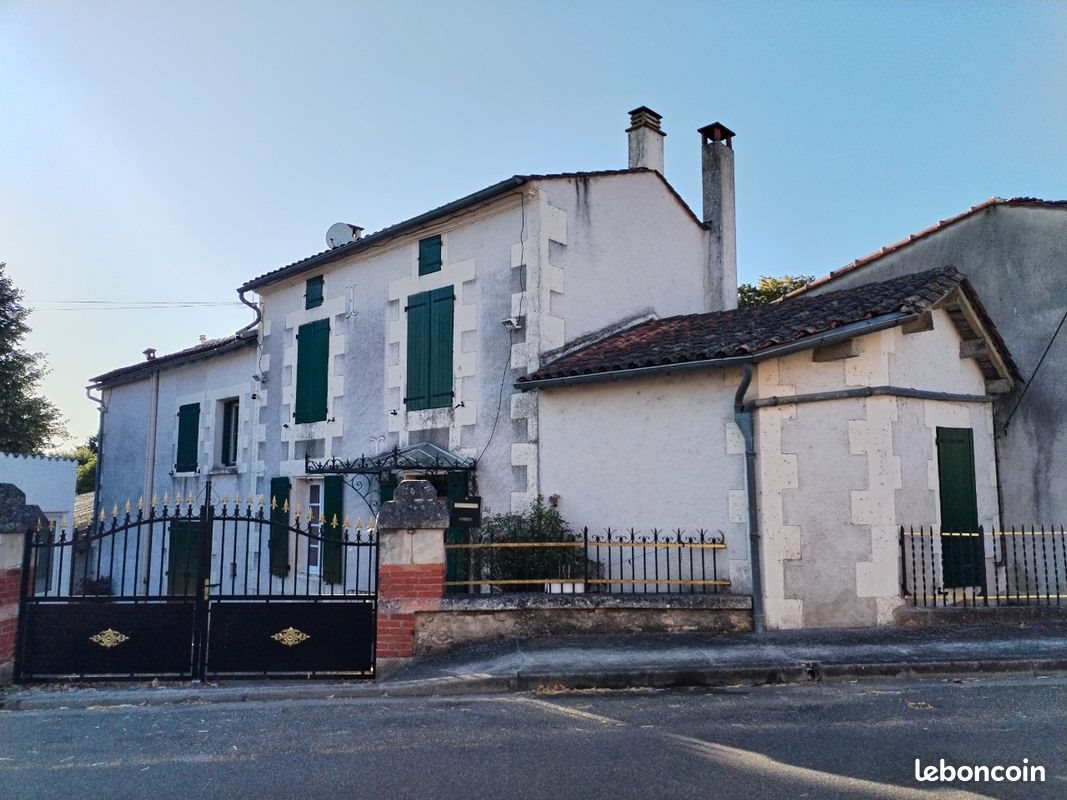 Maison à vendre, 80m², Saint-Amant-de-Boixe