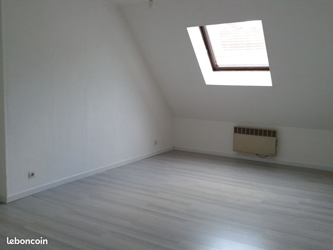 Appartement à louer, 501m², Château-Thierry