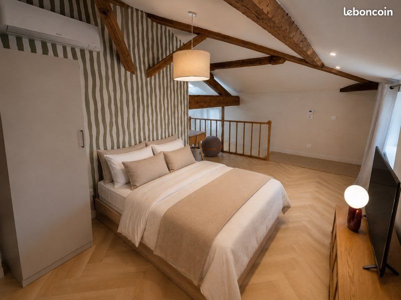 Appartement à louer, 23m², Saint-Genis-Laval
