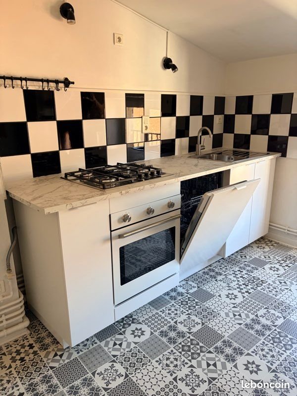 Appartement à louer, 75m², Billom