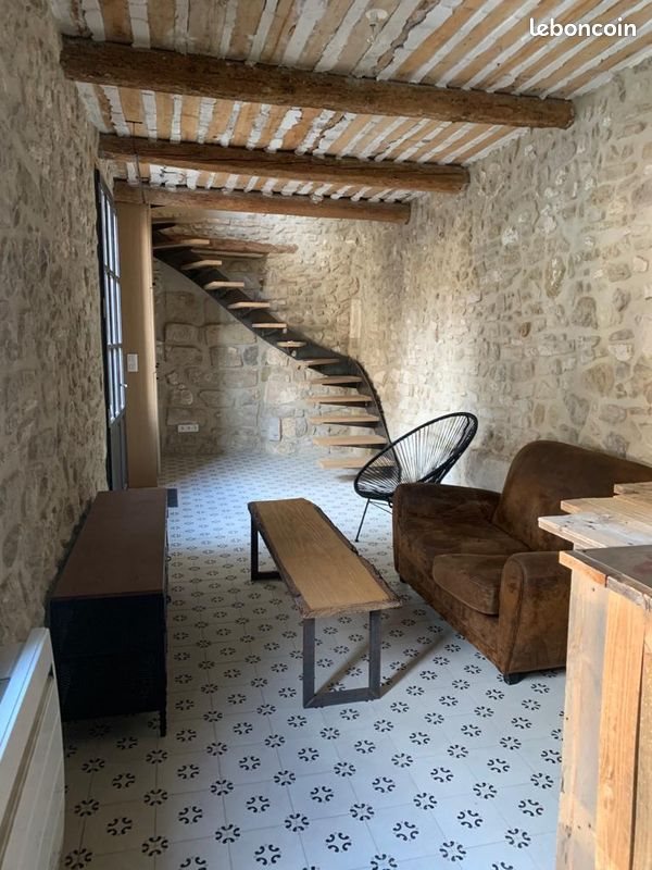 Appartement à louer, 50m², L'Isle-sur-la-Sorgue