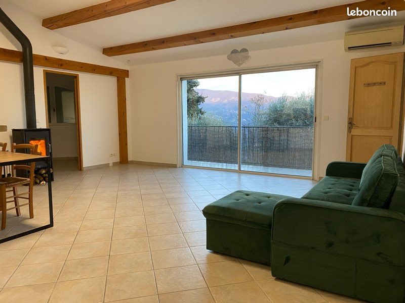 Appartement à louer, 76m², Carros